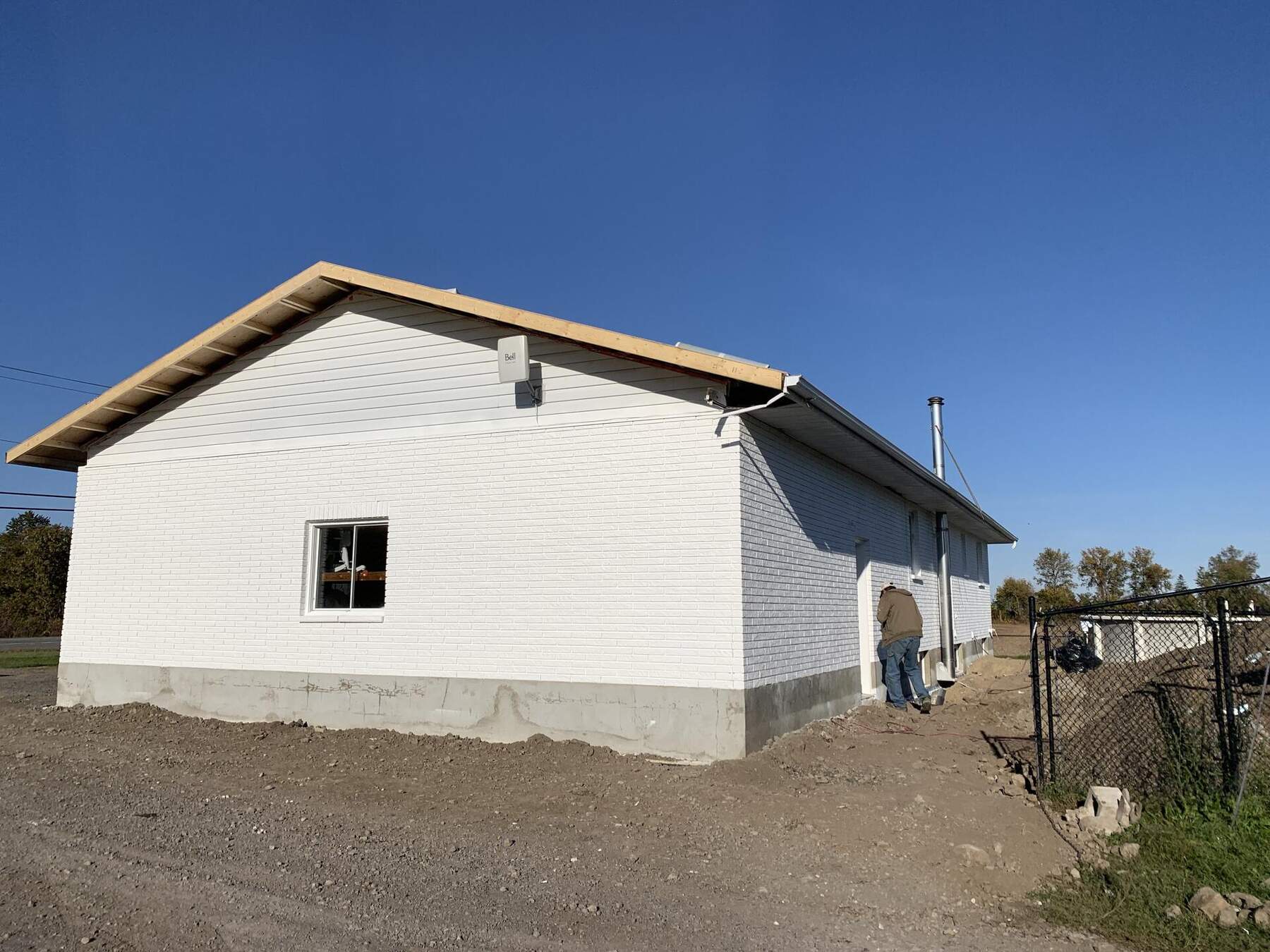 Professional Brick Painting: Modern Style & Lasting Protection