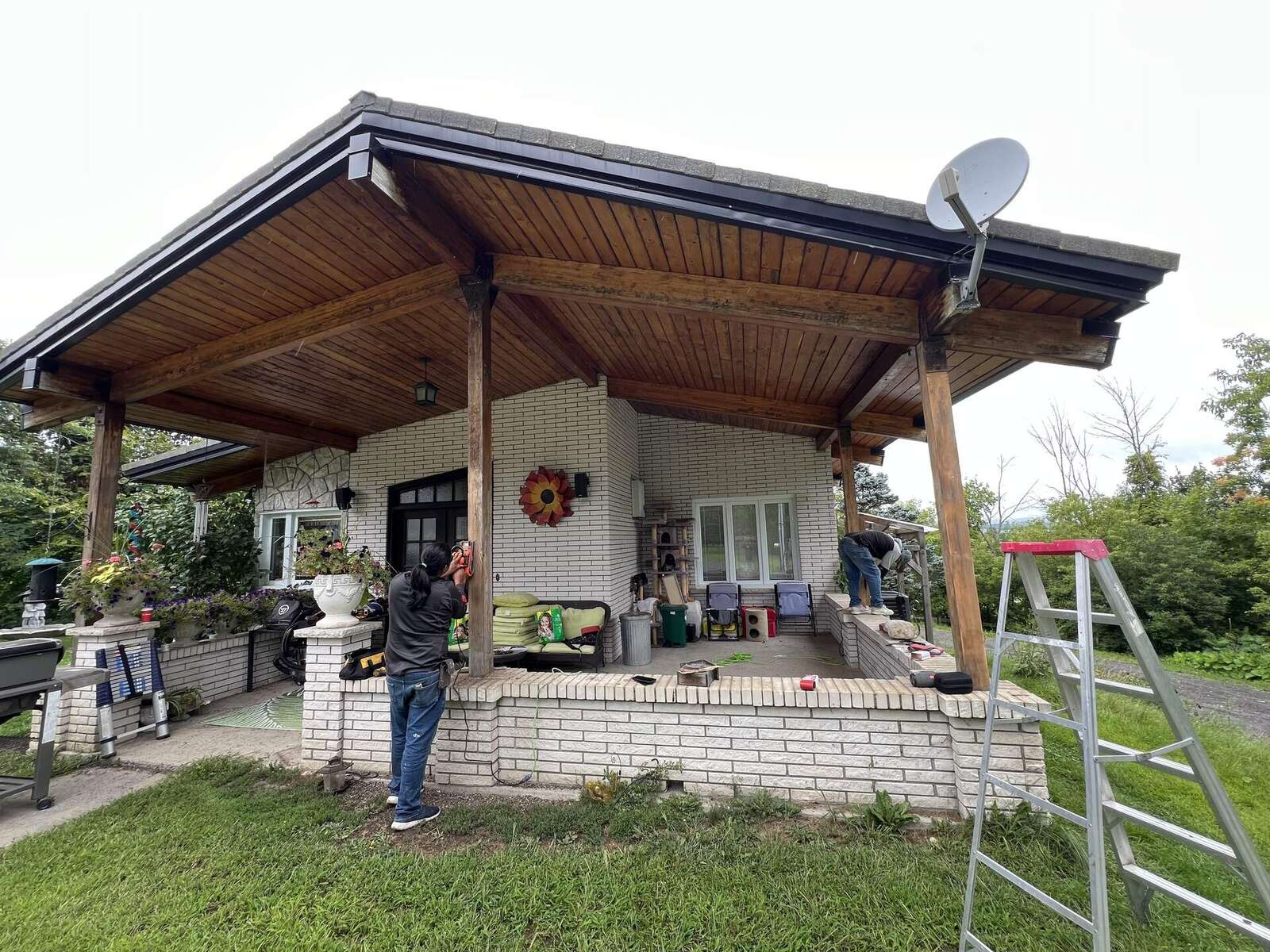 Wood, Brick & Siding